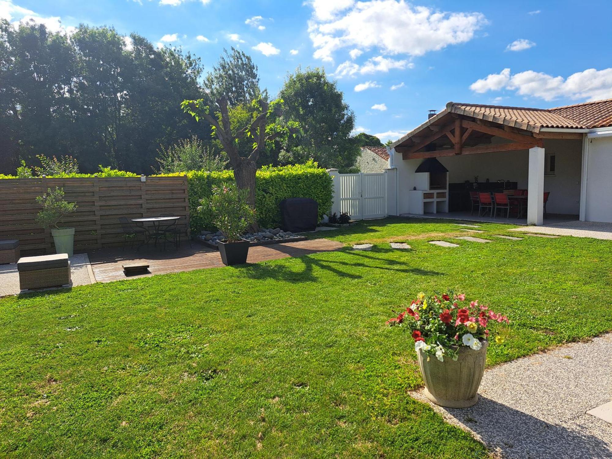 Chambre D Hote La Riviere 45M2 Jardin Et Piscine Aigrefeuille-dʼAunis 外观 照片